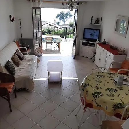Дом отдыха Mitoyenne, 100m Des Plages - 3 Chambres- *